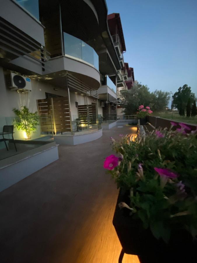 Levanda suites Paralía Exterior foto